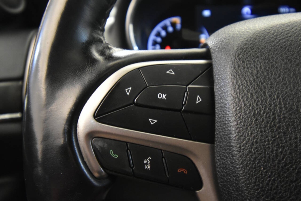 2018 Jeep Grand Cherokee Limited, White, Mileage: 77,604 - photo 25
