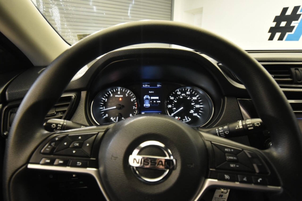 2020 Nissan Rogue S, Blue, Mileage: 52,596 - photo 22