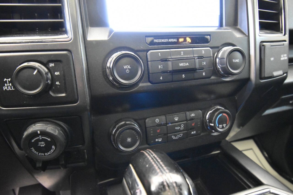 2019 Ford F-150 XLT, Red, Mileage: 91,661 - photo 21