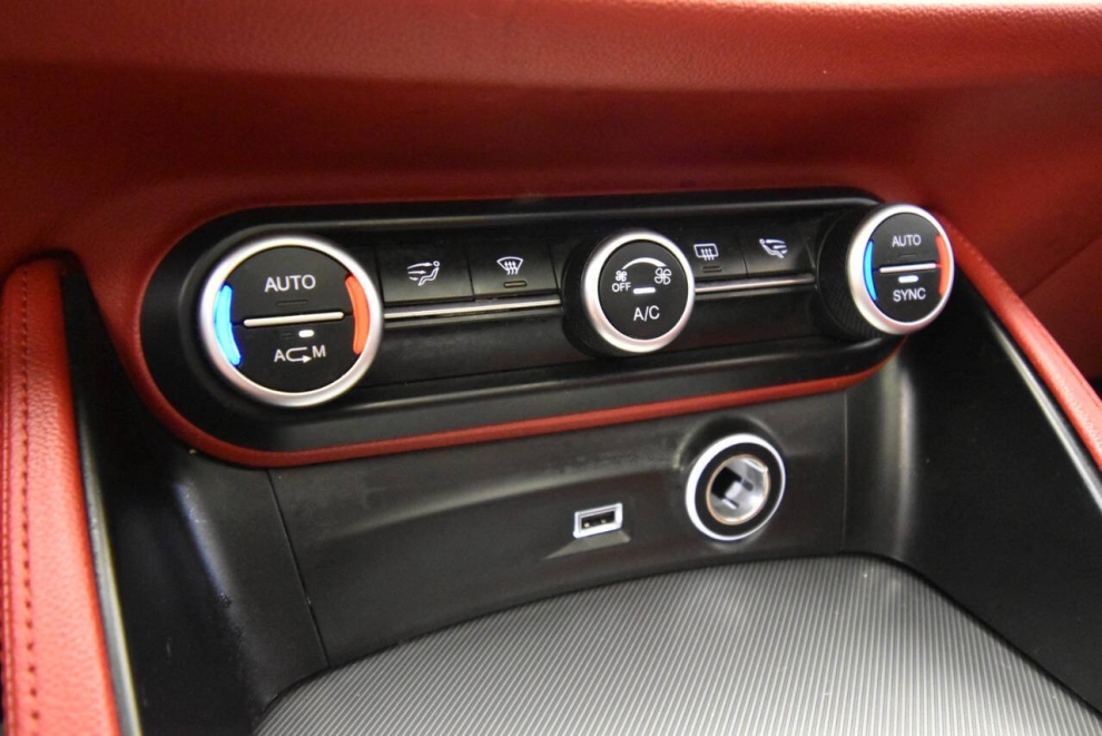 2018 Alfa Romeo Stelvio Sport AWD 4dr Crossover, White, Mileage: 57,943 - photo 21