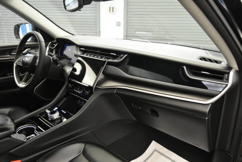 2023 Jeep Grand Cherokee 4XE, Black, Mileage: 44,010 - photo 15