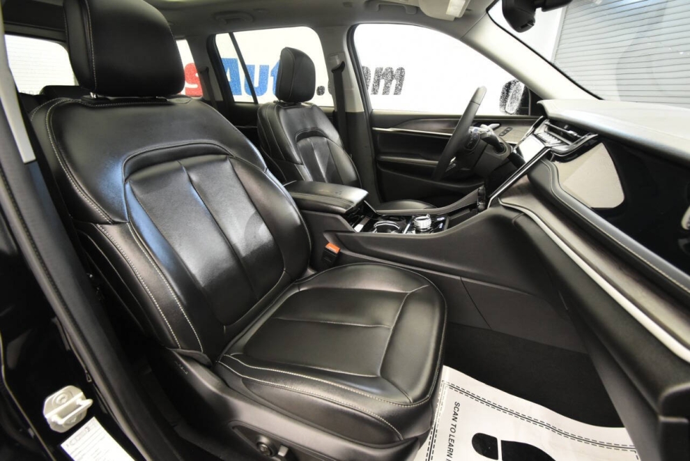 2023 Jeep Grand Cherokee 4XE, Black, Mileage: 44,010 - photo 16