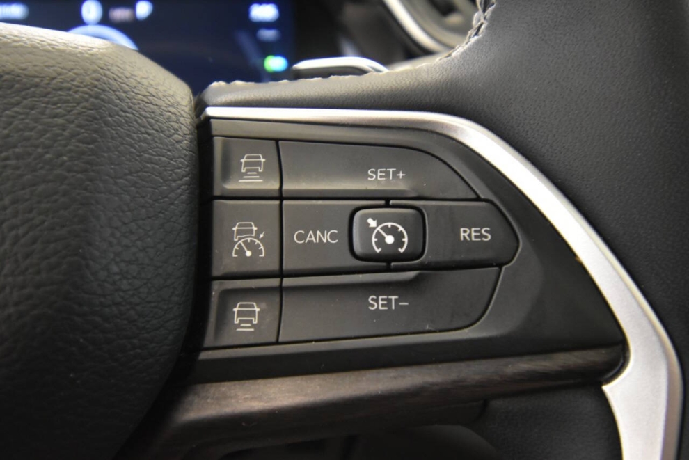 2023 Jeep Grand Cherokee 4XE, Silver, Mileage: 46,440 - photo 28