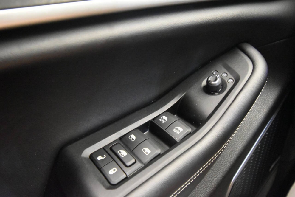 2023 Jeep Grand Cherokee 4XE, Silver, Mileage: 46,440 - photo 31