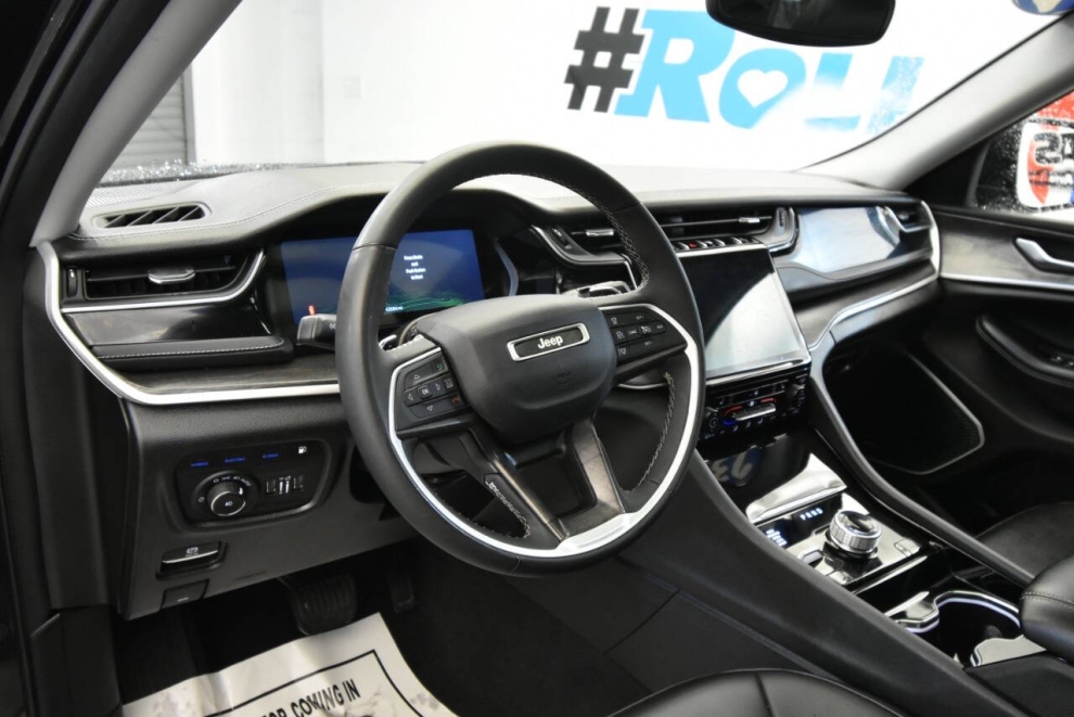 2023 Jeep Grand Cherokee 4XE, Black, Mileage: 42,598 - photo 10