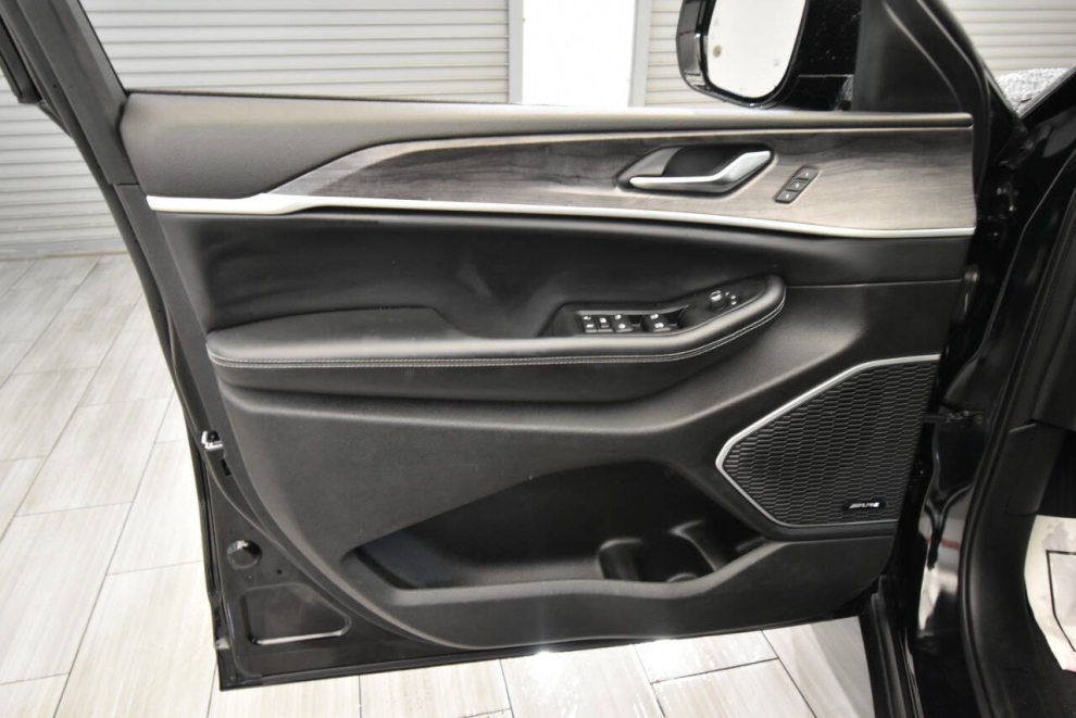 2023 Jeep Grand Cherokee 4XE, Black, Mileage: 42,598 - photo 11