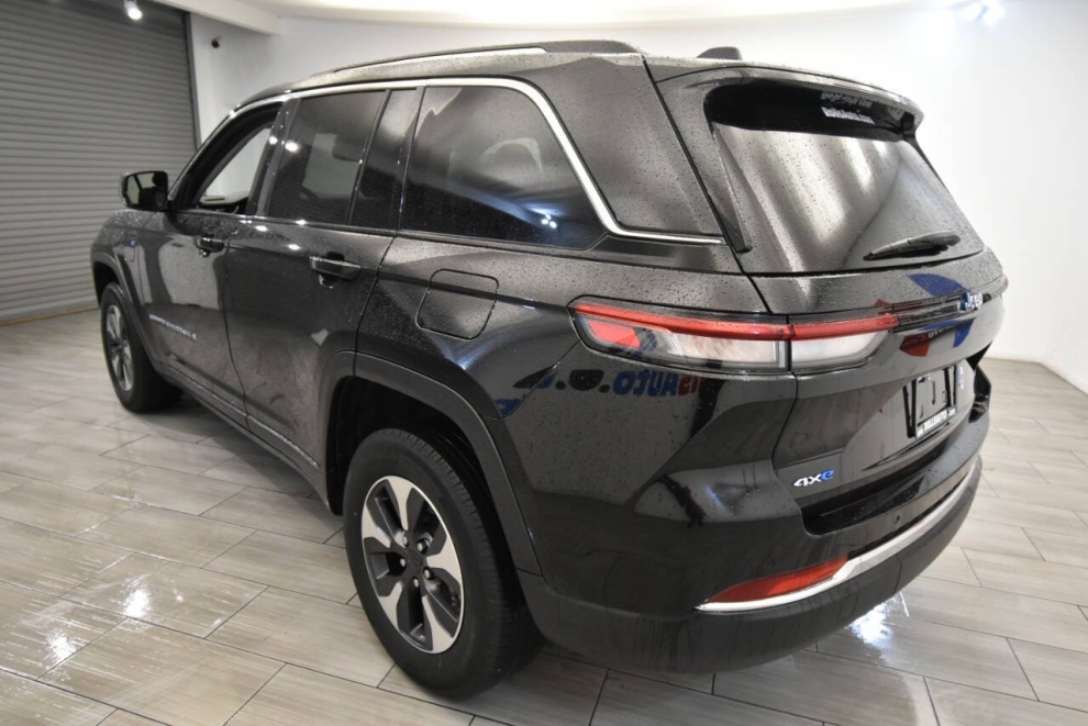 2023 Jeep Grand Cherokee 4XE, Black, Mileage: 42,598 - photo 2