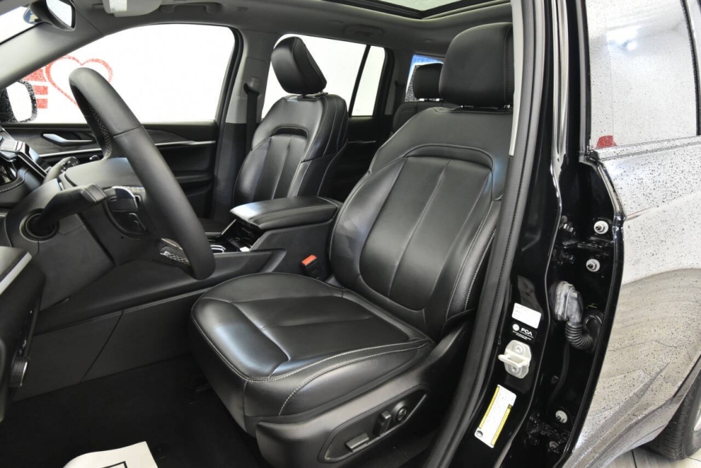 2023 Jeep Grand Cherokee 4XE, Black, Mileage: 42,598 - photo 9