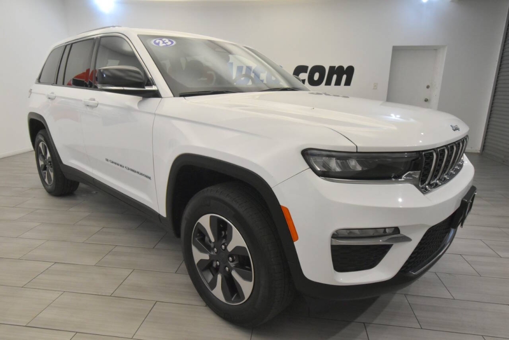 2023 Jeep Grand Cherokee 4XE, White, Mileage: 44,530 - photo 6