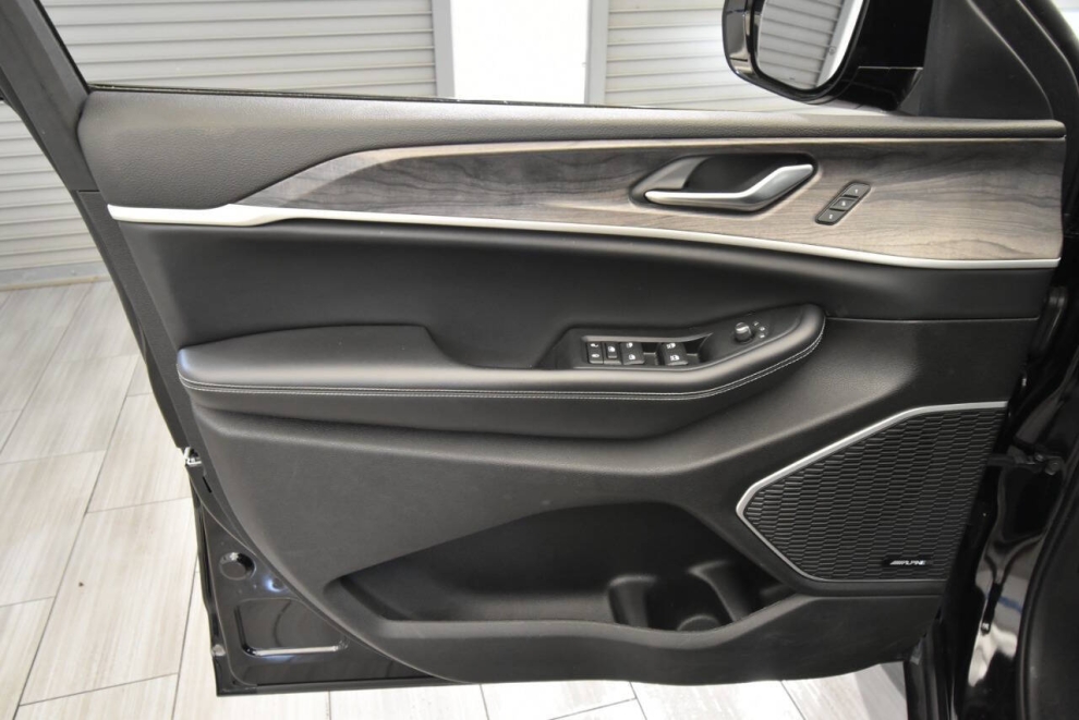 2023 Jeep Grand Cherokee 4XE, Black, Mileage: 46,757 - photo 11