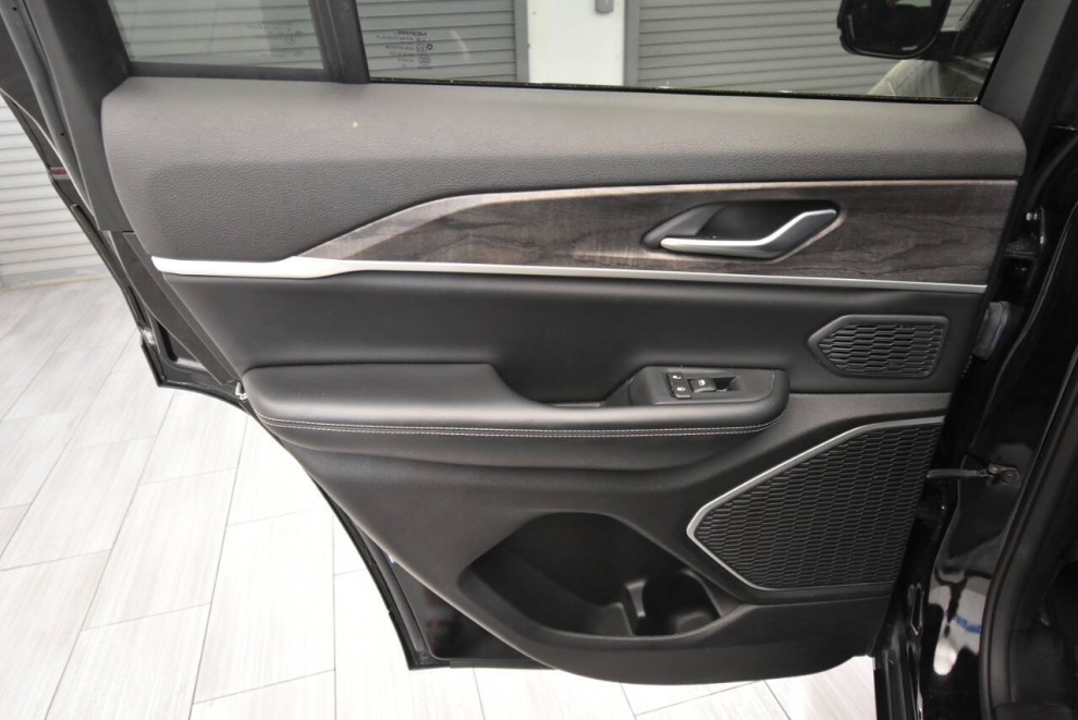 2023 Jeep Grand Cherokee 4XE, Black, Mileage: 46,757 - photo 13