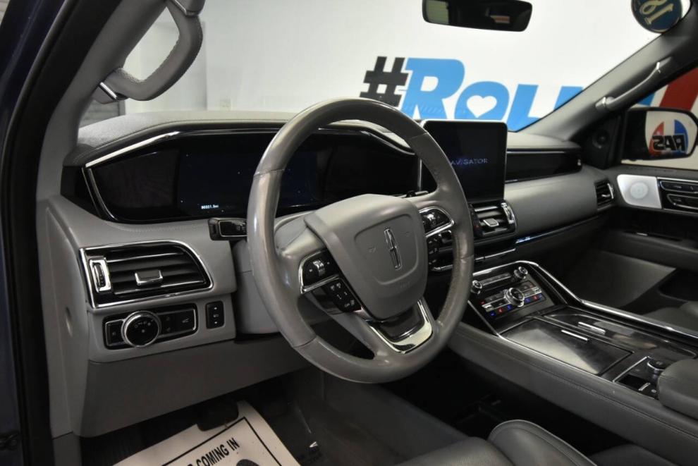 2019 Lincoln Navigator Reserve 4x4 4dr SUV, Blue, Mileage: 80,309 - photo 12