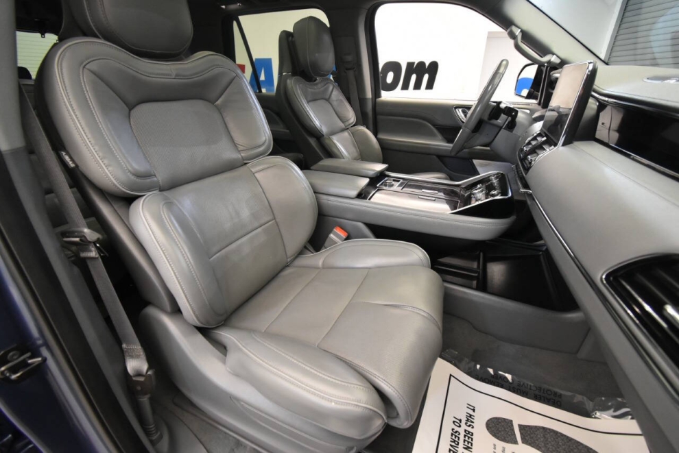 2019 Lincoln Navigator Reserve 4x4 4dr SUV, Blue, Mileage: 80,309 - photo 18