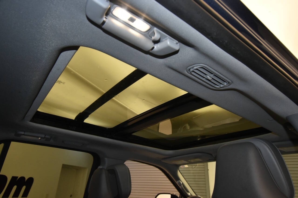 2019 Lincoln Navigator Reserve 4x4 4dr SUV, Blue, Mileage: 80,309 - photo 20