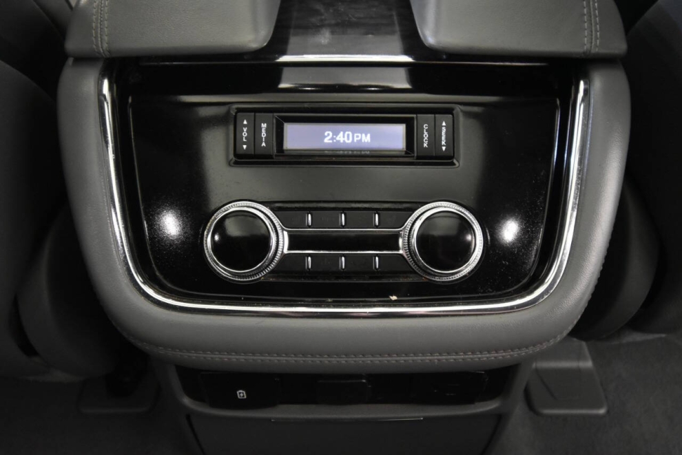 2019 Lincoln Navigator Reserve 4x4 4dr SUV, Blue, Mileage: 80,309 - photo 21