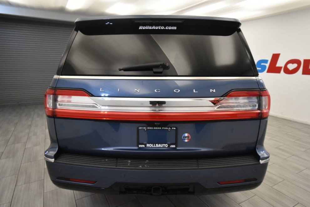 2019 Lincoln Navigator Reserve 4x4 4dr SUV, Blue, Mileage: 80,309 - photo 3