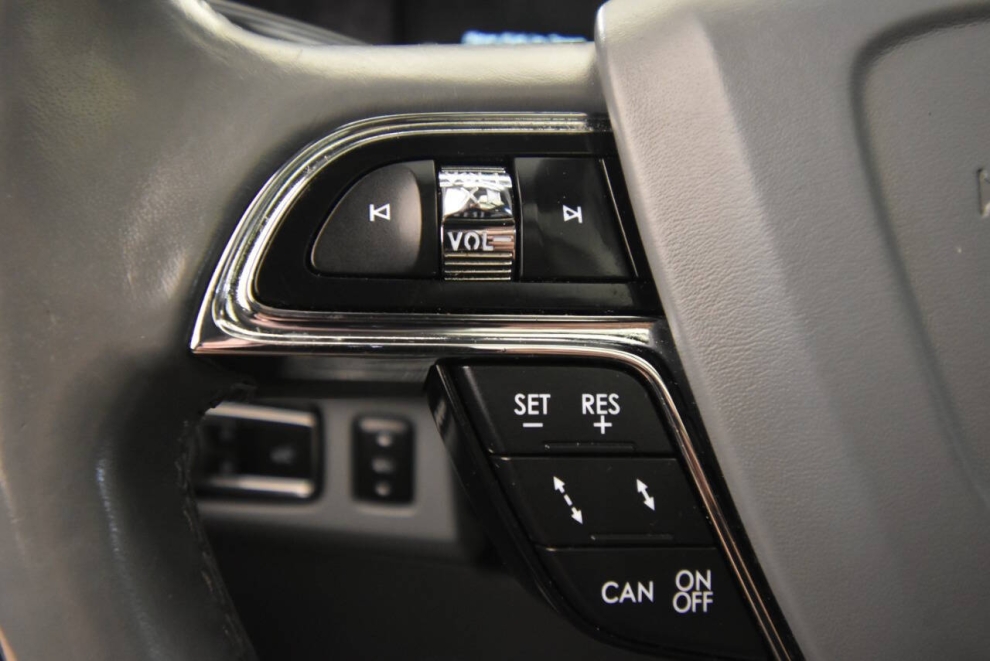 2019 Lincoln Navigator Reserve 4x4 4dr SUV, Blue, Mileage: 80,309 - photo 30