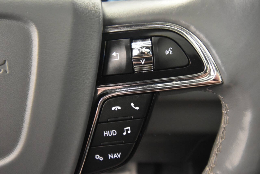 2019 Lincoln Navigator Reserve 4x4 4dr SUV, Blue, Mileage: 80,309 - photo 31