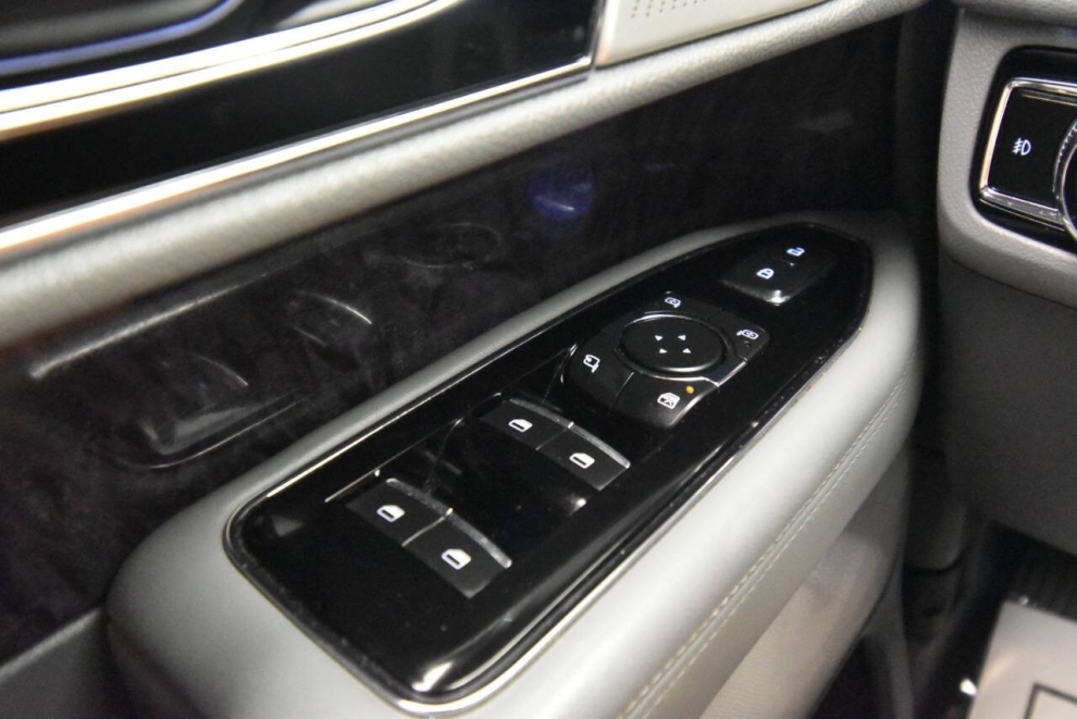 2019 Lincoln Navigator Reserve 4x4 4dr SUV, Blue, Mileage: 80,309 - photo 34