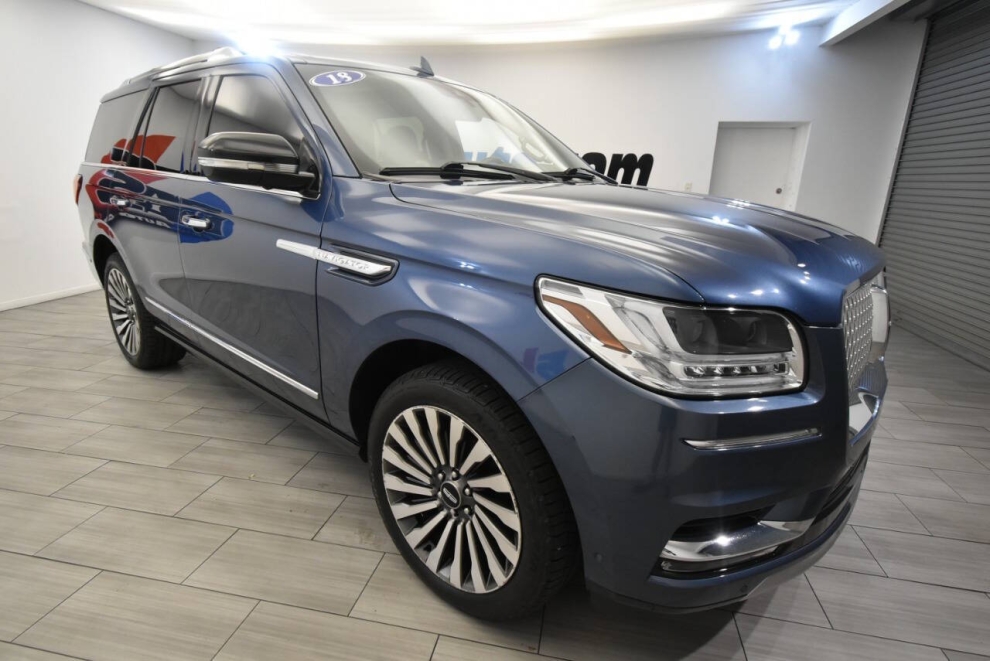 2019 Lincoln Navigator Reserve 4x4 4dr SUV, Blue, Mileage: 80,309 - photo 6
