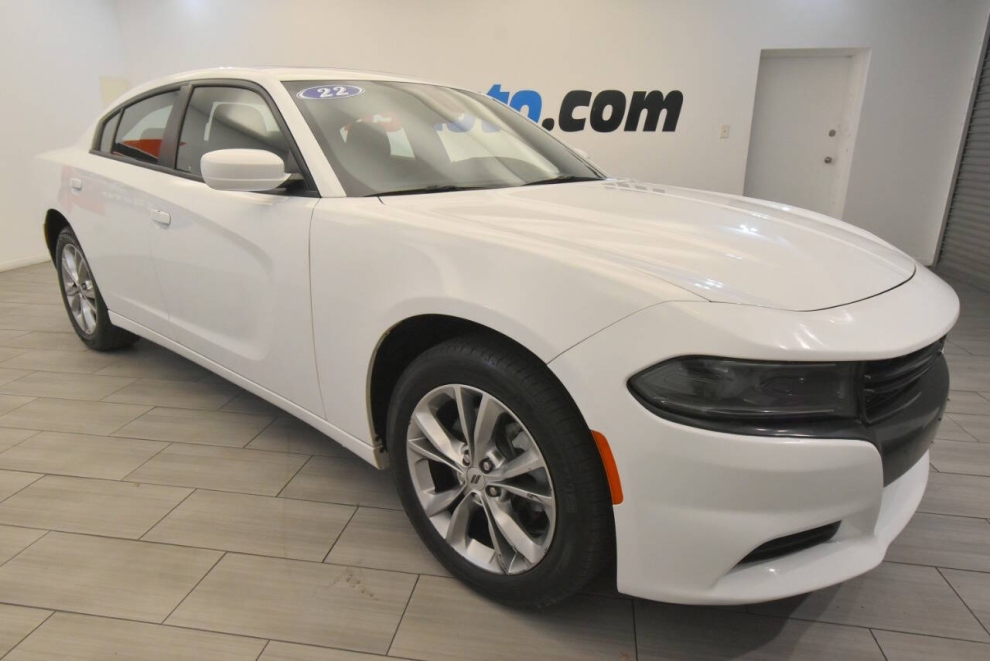 2022 Dodge Charger SXT AWD 4dr Sedan, White, Mileage: 50,188 - photo 6