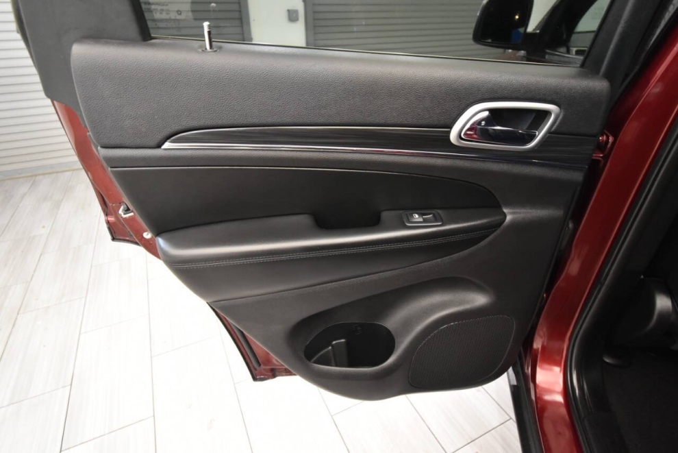 2019 Jeep Grand Cherokee Limited, Red, Mileage: 65,962 - photo 13