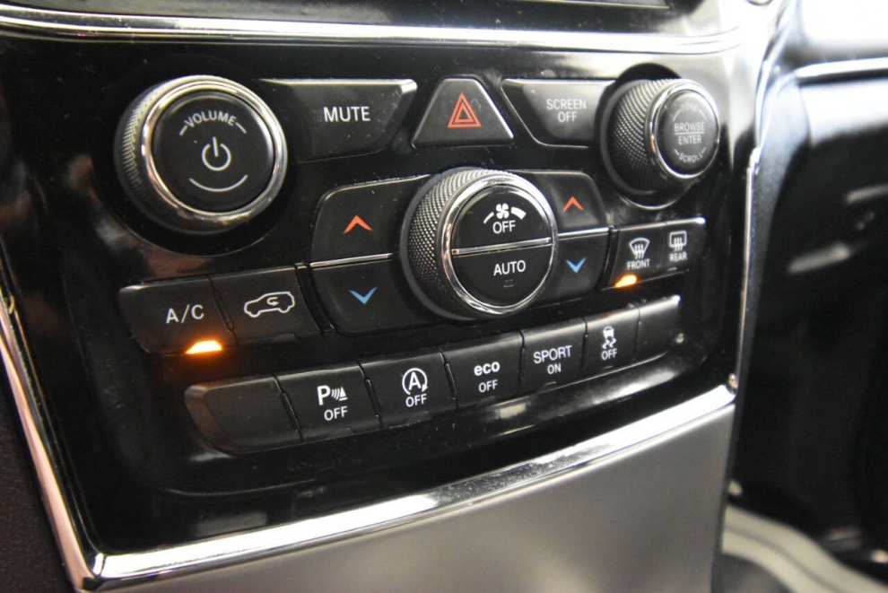 2019 Jeep Grand Cherokee Limited, Red, Mileage: 65,962 - photo 21