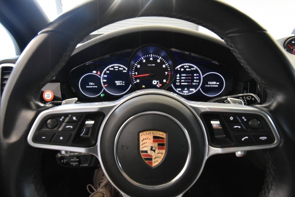 2019 Porsche Cayenne Base AWD 4dr SUV, Silver, Mileage: 92,336 - photo 23