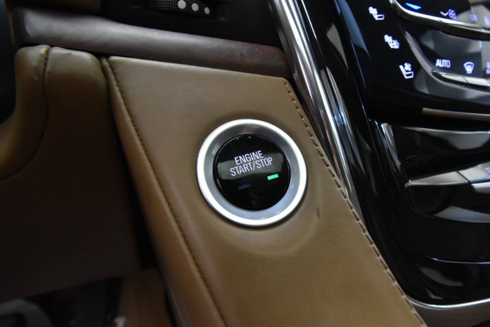 2015 Cadillac Escalade Platinum 4x4 4dr SUV, White, Mileage: 46,677 - photo 23