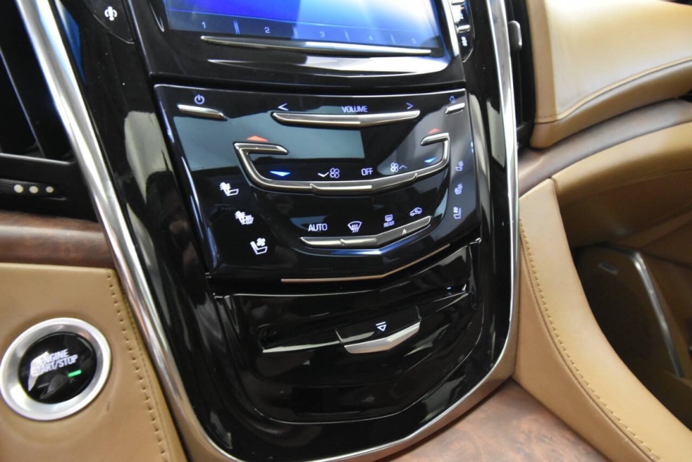 2015 Cadillac Escalade Platinum 4x4 4dr SUV, White, Mileage: 46,677 - photo 25