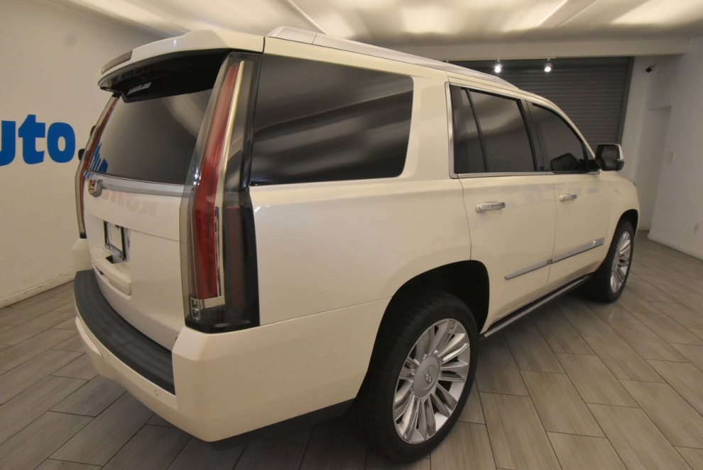 2015 Cadillac Escalade Platinum 4x4 4dr SUV, White, Mileage: 46,677 - photo 4