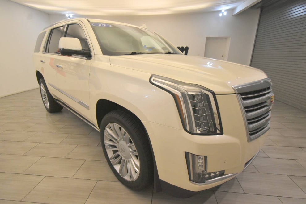 2015 Cadillac Escalade Platinum 4x4 4dr SUV, White, Mileage: 46,677 - photo 6