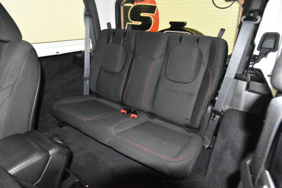 2018 Jeep Wrangler Rubicon 4x4 2dr SUV (midyear release), Black, Mileage: 83,197 - photo 13