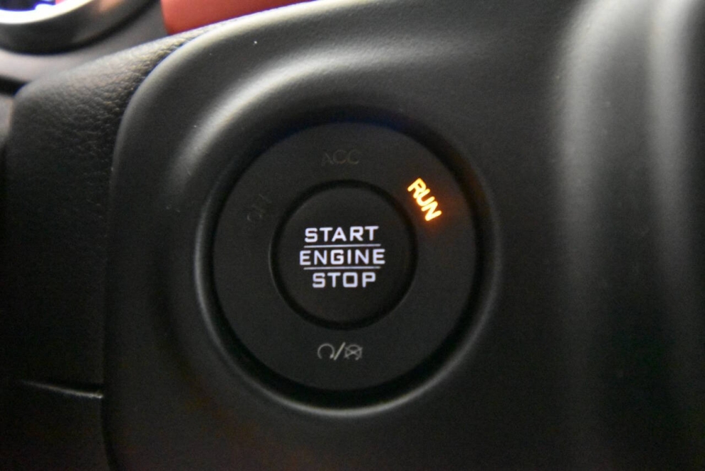 2018 Jeep Wrangler Rubicon 4x4 2dr SUV (midyear release), Black, Mileage: 83,197 - photo 17