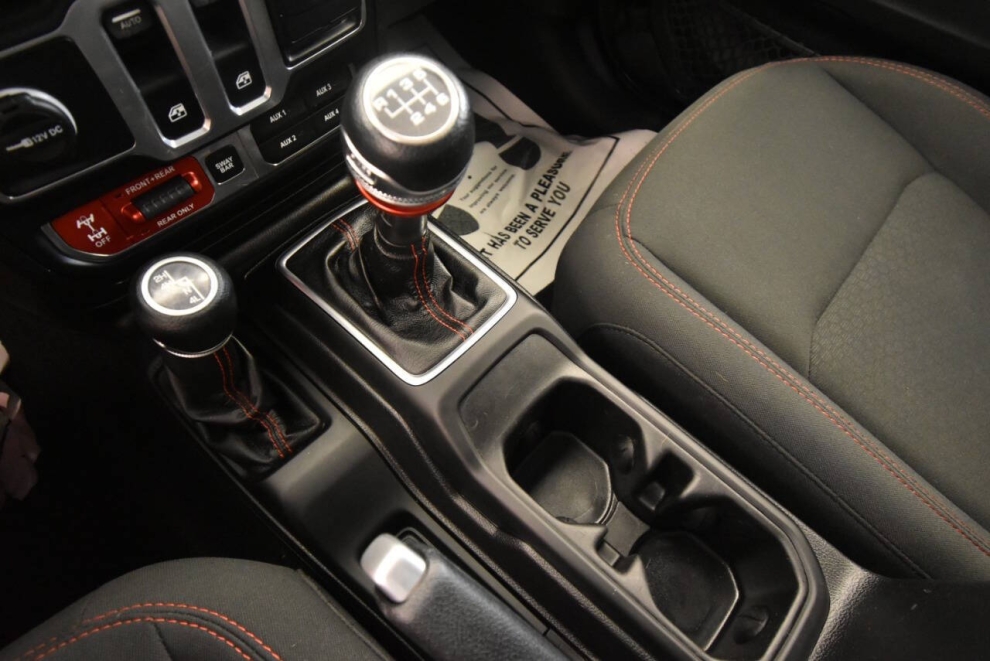 2018 Jeep Wrangler Rubicon 4x4 2dr SUV (midyear release), Black, Mileage: 83,197 - photo 18