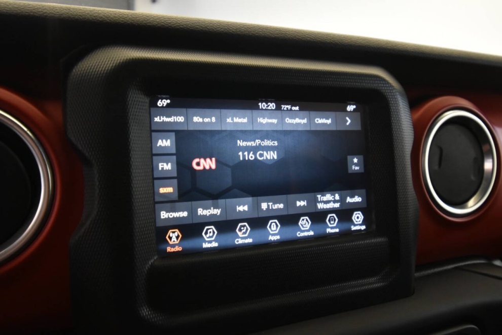 2018 Jeep Wrangler Rubicon 4x4 2dr SUV (midyear release), Black, Mileage: 83,197 - photo 21