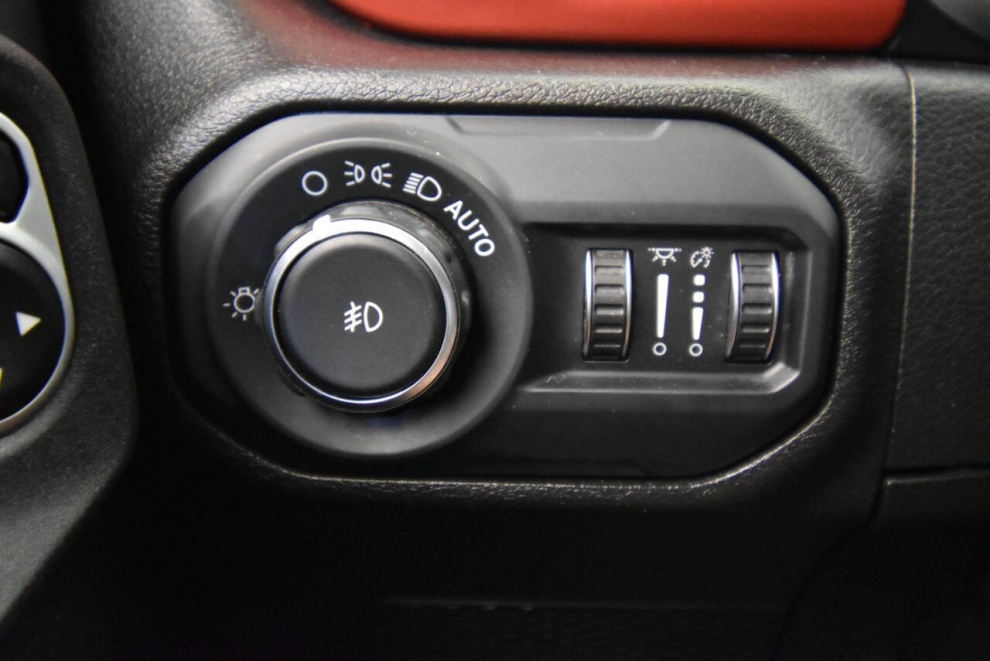 2018 Jeep Wrangler Rubicon 4x4 2dr SUV (midyear release), Black, Mileage: 83,197 - photo 27