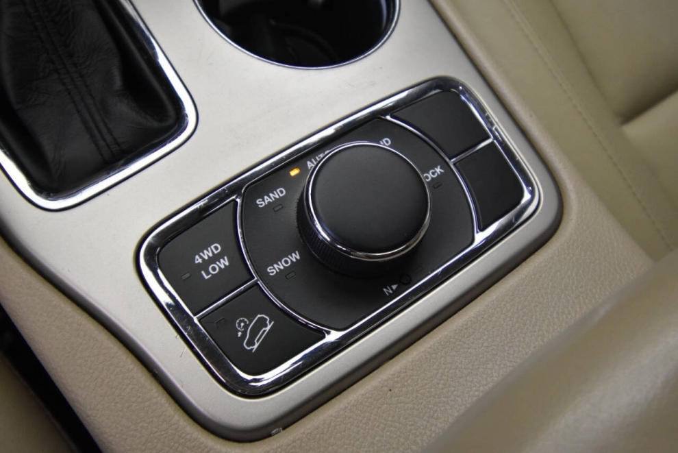 2017 Jeep Grand Cherokee Limited, Brown, Mileage: 97,918 - photo 19