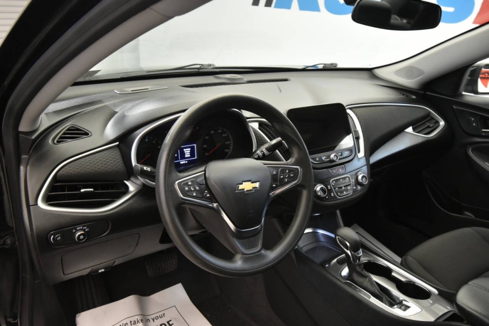 2023 Chevrolet Malibu LT 4dr Sedan w/1LT, Black, Mileage: 53,816 - photo 10