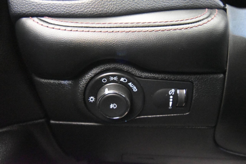 2022 Dodge Durango R/T, Gray, Mileage: 41,239 - photo 28