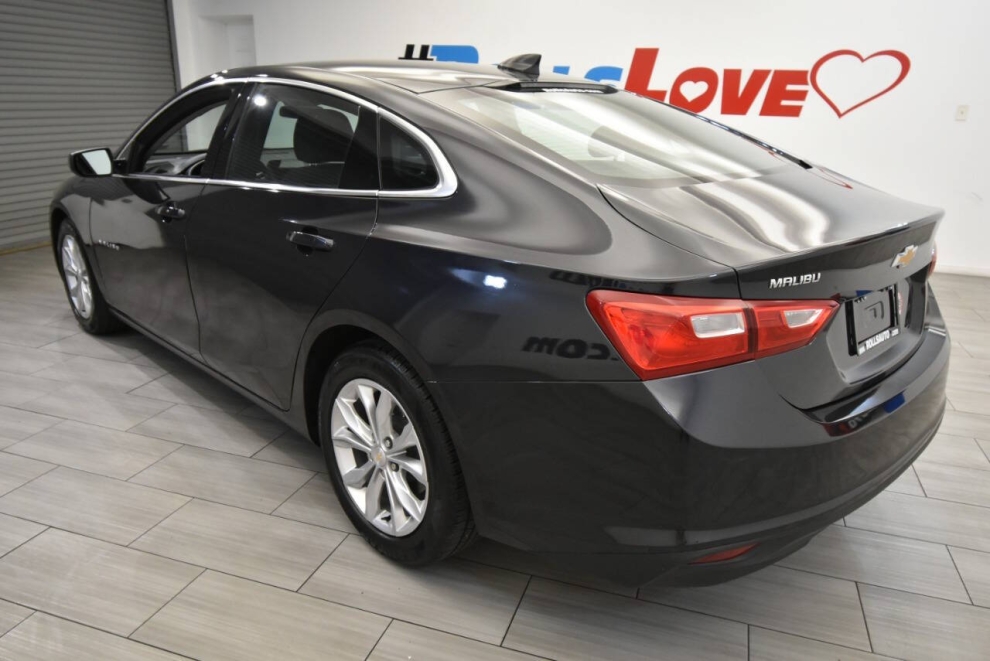 2023 Chevrolet Malibu LT 4dr Sedan w/1LT, Gray, Mileage: 42,406 - photo 2