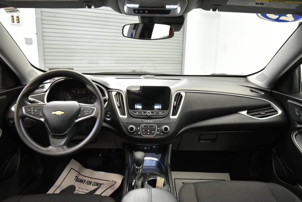 2023 Chevrolet Malibu LT 4dr Sedan w/1LT, Gray, Mileage: 54,218 - photo 17