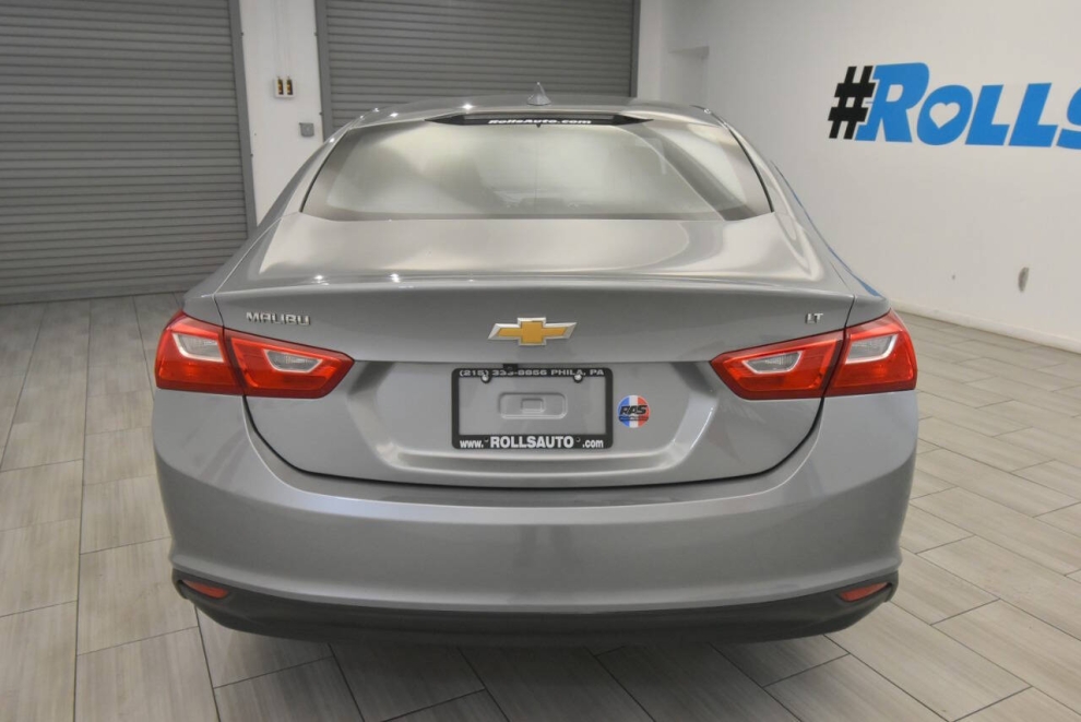 2023 Chevrolet Malibu LT 4dr Sedan w/1LT, Gray, Mileage: 54,218 - photo 3