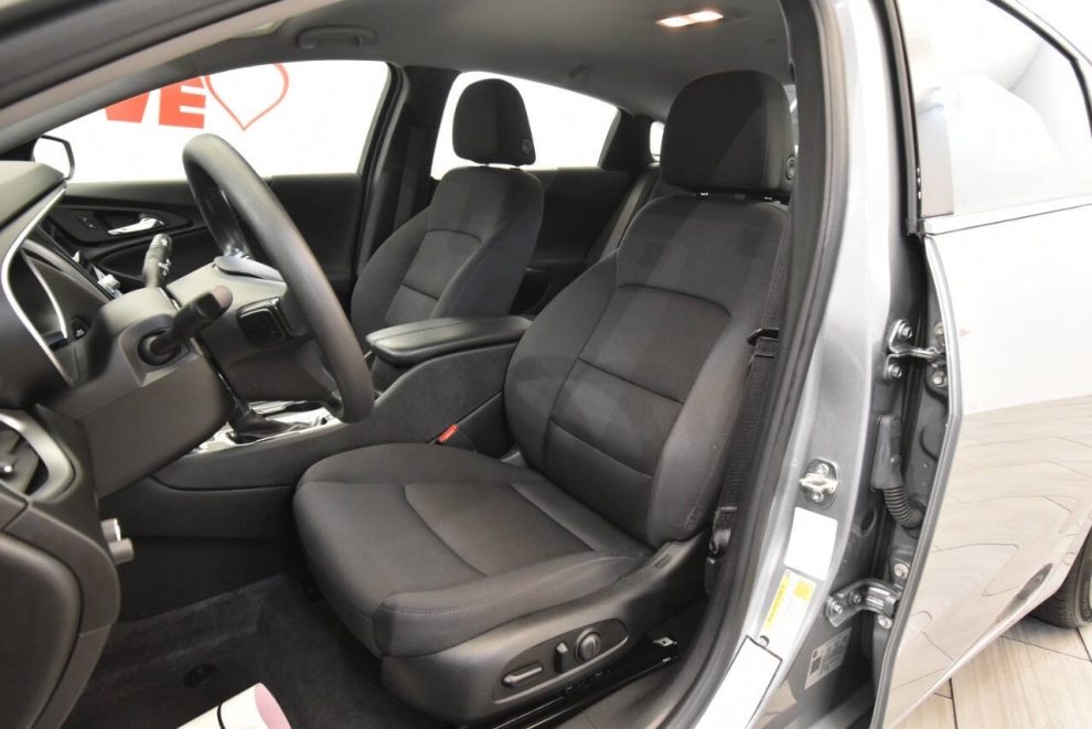 2023 Chevrolet Malibu LT 4dr Sedan w/1LT, Gray, Mileage: 54,218 - photo 9