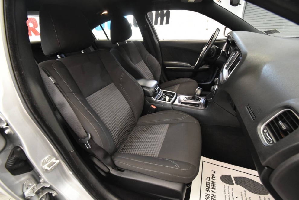 2023 Dodge Charger SXT 4dr Sedan, Plata, Mileage: 58,036 - photo 15