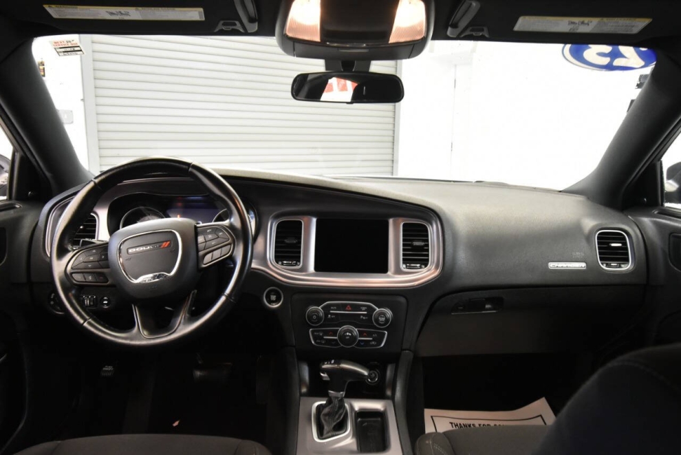 2023 Dodge Charger SXT 4dr Sedan, Plata, Mileage: 58,036 - photo 17