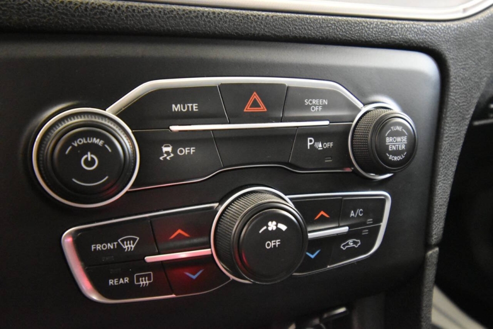 2023 Dodge Charger SXT 4dr Sedan, Plata, Mileage: 58,036 - photo 20