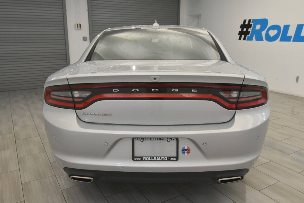 2023 Dodge Charger SXT 4dr Sedan, Plata, Mileage: 58,036 - photo 3