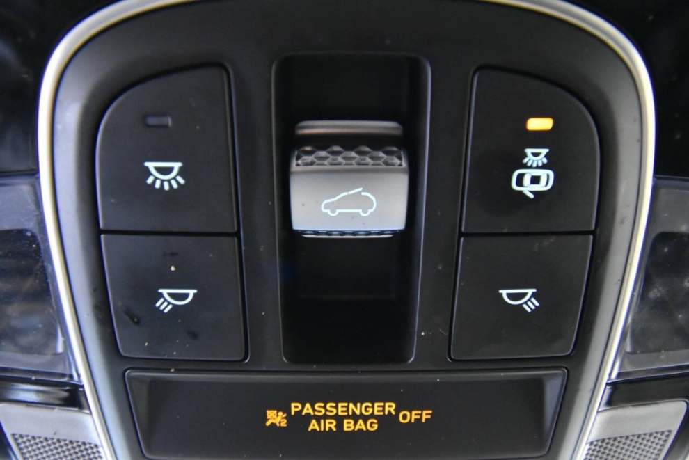 2023 Hyundai Santa Fe Limited AWD 4dr Crossover, White, Mileage: 58,029 - photo 31