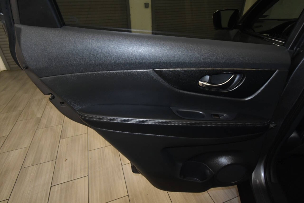 2016 Nissan Rogue SL AWD, Gray, Mileage: 93,464 - photo 12